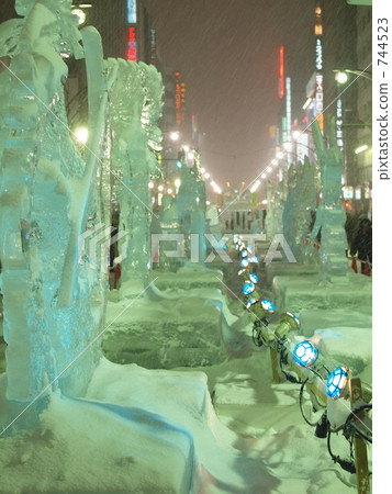札幌雪節 一個冰雕 芒草 744523