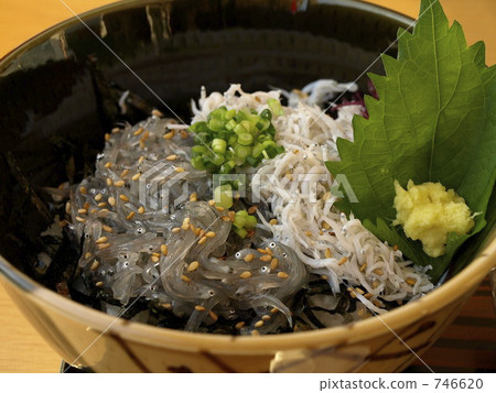 Enoshima specialty noodles bowl Enoshima specialty noodles bowl 746620
