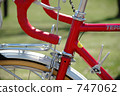 A bicycle 747062