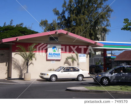 filling station, gas station, petrol station 749570