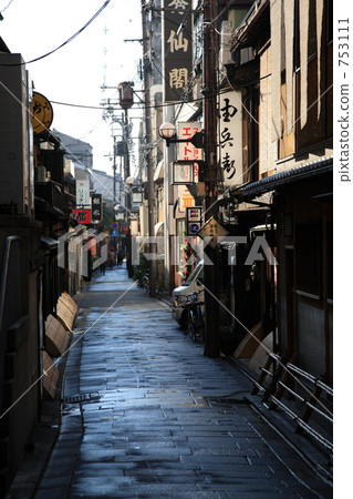 Pontocho街道在京都 753111