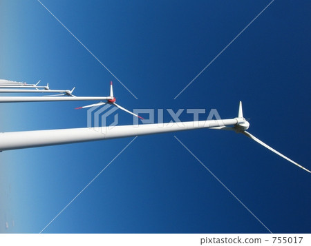 藍天的風車 755017