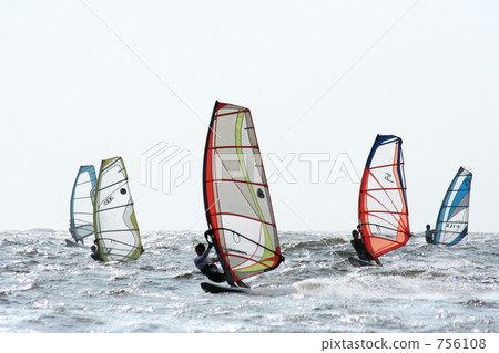Wind surfing 756108