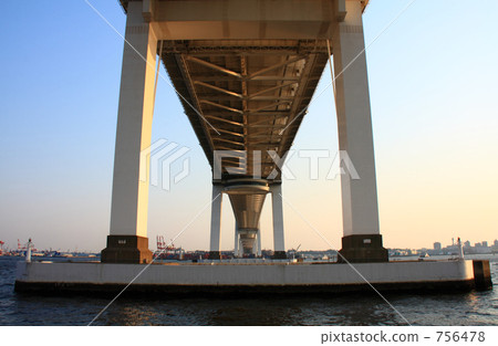 Yokohama Bay Bridge 4 756478