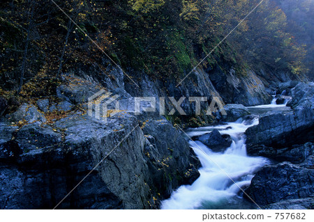 Kuji rice stream in autumn 757682