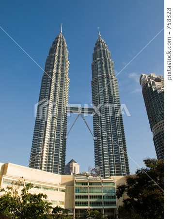雙子塔 758328