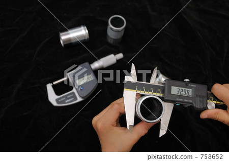 Measurement Measurement 758652