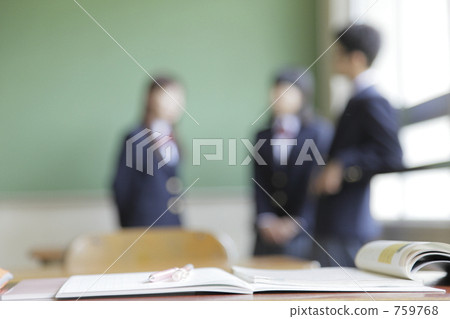 校園生活 高中生 教室 759768