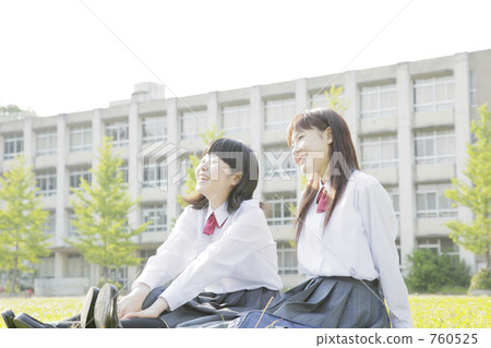 高中生 女孩 校園生活 760525