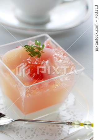 Summer tea time 763313