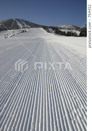 安吉高地的Pistenburne 764452