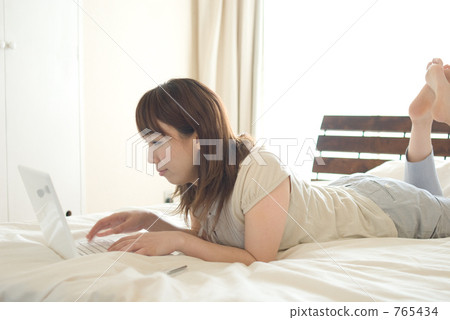 Holidays are on the net 765434