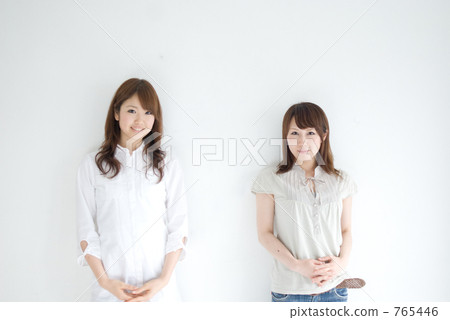 兩個人要看 兩個人要看 765446
