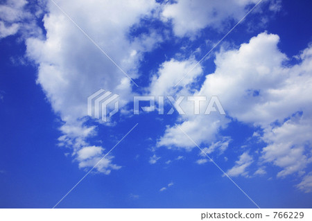 Blue sky 766229