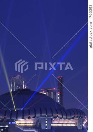 圓頂和射線 766395