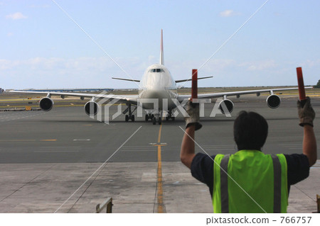 大型噴氣式客機抵達機場地面指南 大型噴氣式客機抵達機場地面指南 766757