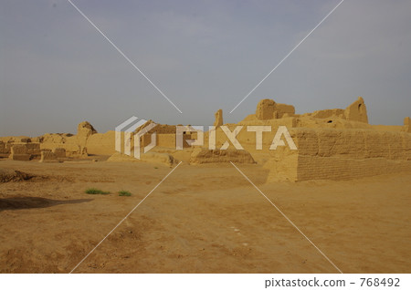 Takashi Fortress Takashi Fortress 768492