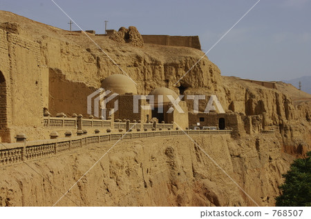 Bezeklik Chung Fa-dong 768507