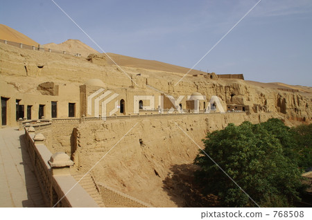 Bezeklik Chung Fa-dong 768508