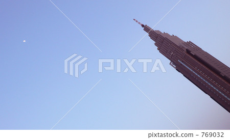 Building Building 769032