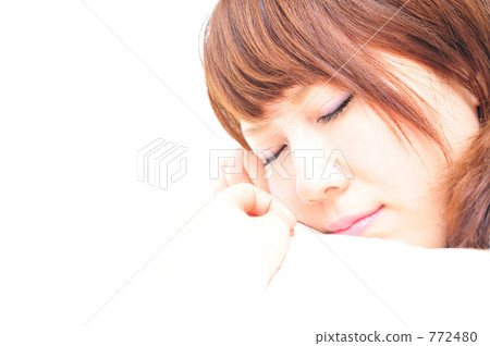 Sleeping face; young woman's sleeping face; in her 20s Sleeping face; young woman's sleeping face; in her 20s 772480