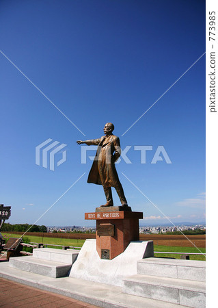 克拉克雕像 773985