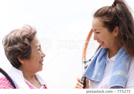 祖母和網球 775275