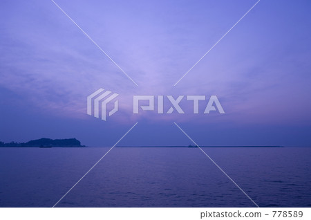 Wajima port at dusk 778589