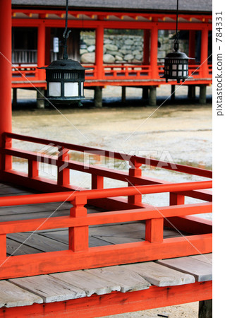 itsukushima shrine, hatsukaichi, hatsukaichi city 784331