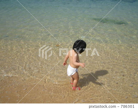 playing in water, sea bathing, child 786301