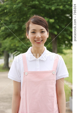 助手的 助手的 786804