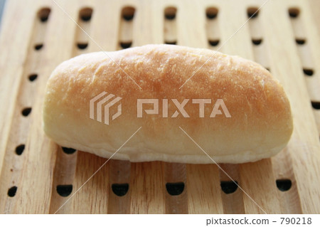 Bread  790218