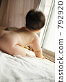 Baby at the windowside 792920