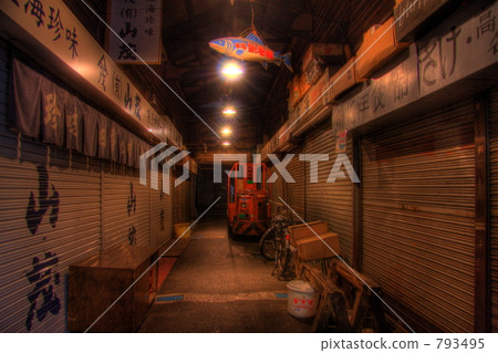Night of Tsukiji Night of Tsukiji 793495
