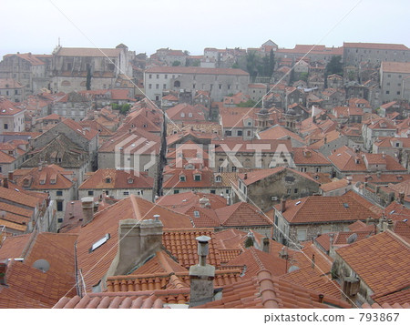 Red streets of Dubrovnik 793867