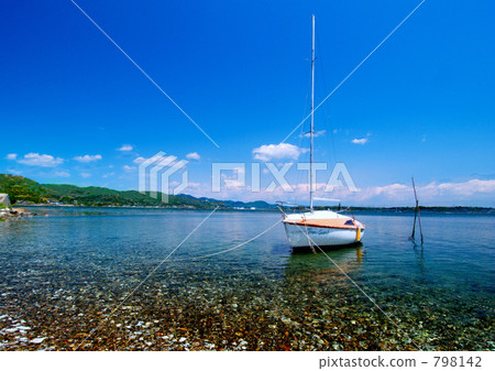 Yacht at Oku Hamana Lake 798142