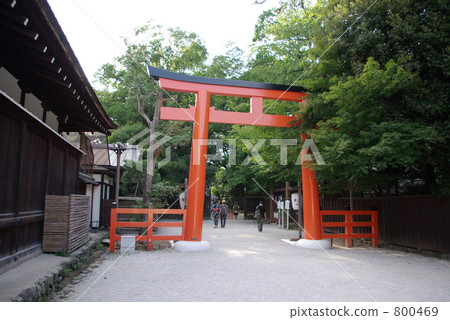 kamomioya shrine, shimogamo jinja (shrine), person 800469