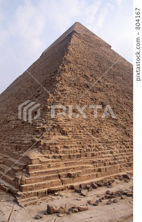  Pyramid 804167