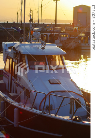Morning fishing boat Morning fishing boat 807513
