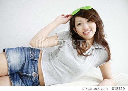 female, lady, woman 812329