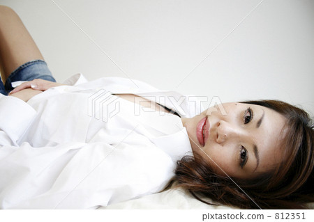 人物 女生 女孩 812351