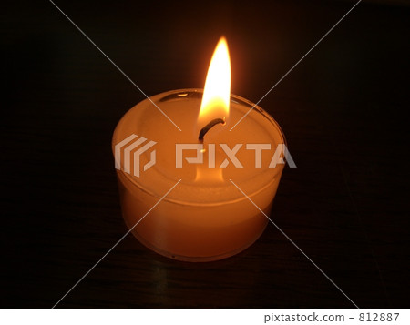 Candle 812887