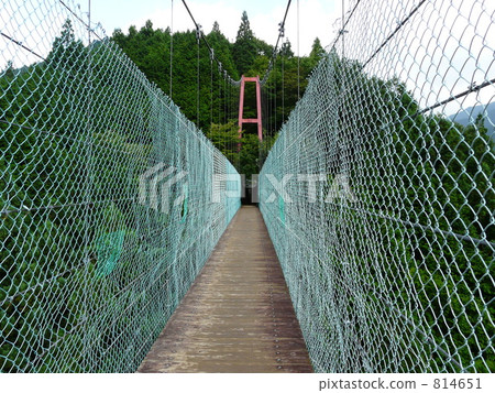 懸索橋 吊橋 多雲 814651