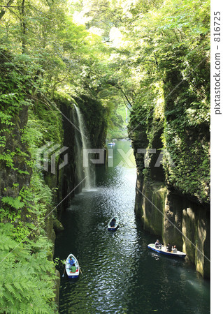 Takachiho Gorge boat 816725