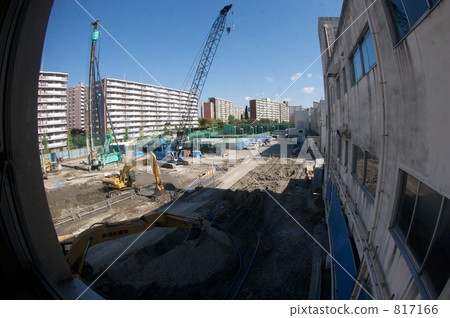 建築工地 重型機械 建成 817166