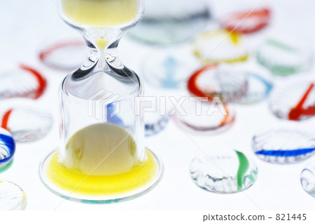 Hourglass 2 Hourglass 2 821445