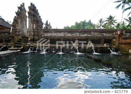 Tirta Empir 821779
