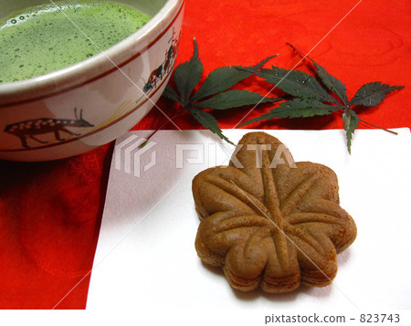 Momiji Manju 823743