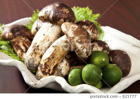 松茸和柚子 825777