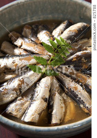 煮沙丁魚 825788